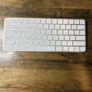 Apple Magic Keyboard with Touch ID for Mac Models with Apple Silicon